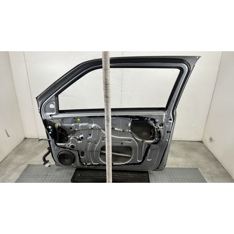 Porte avant droit SUZUKI SWIFT 3 Photo n°7