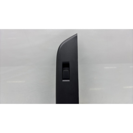 Interrupteur de leve vitre avant droit SUZUKI SWIFT 3