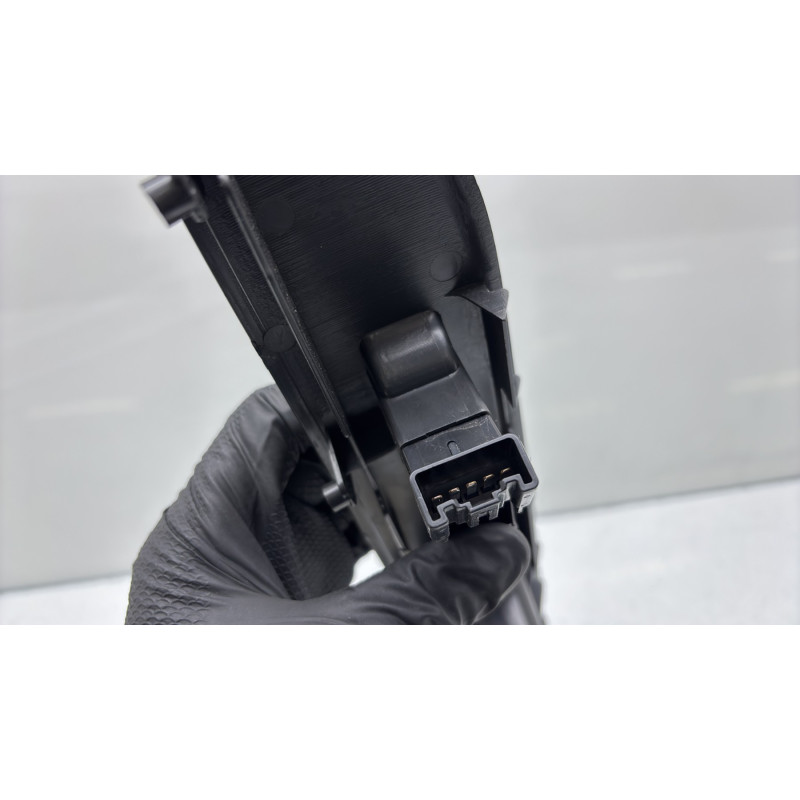 Interrupteur de leve vitre avant droit SUZUKI SWIFT 3 Photo n°5