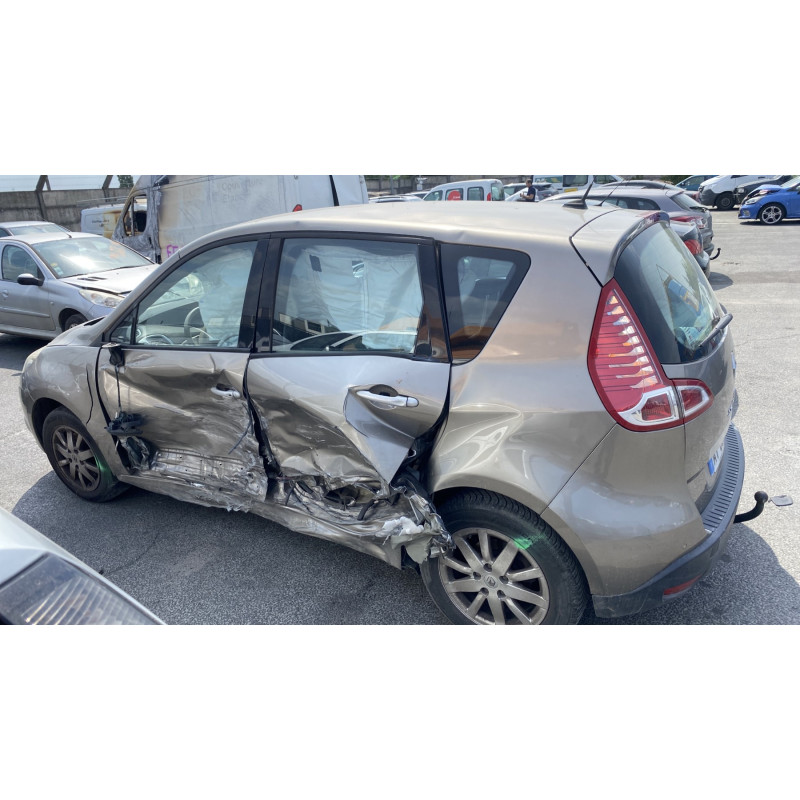 Anti brouillard gauche (feux) RENAULT SCENIC 3 Photo n°10