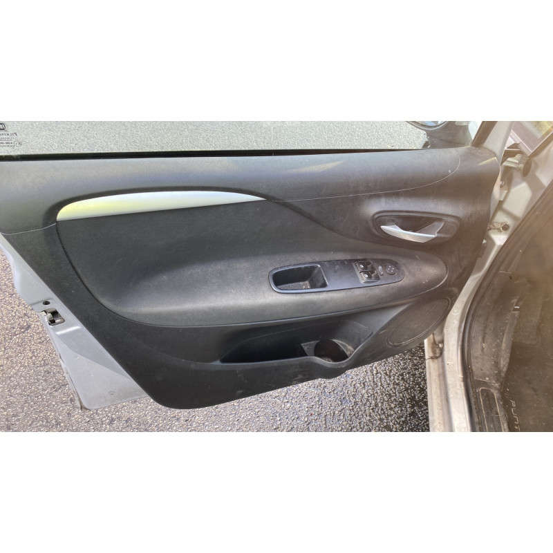 Serrure avant droit FIAT PUNTO 3 Photo n°13