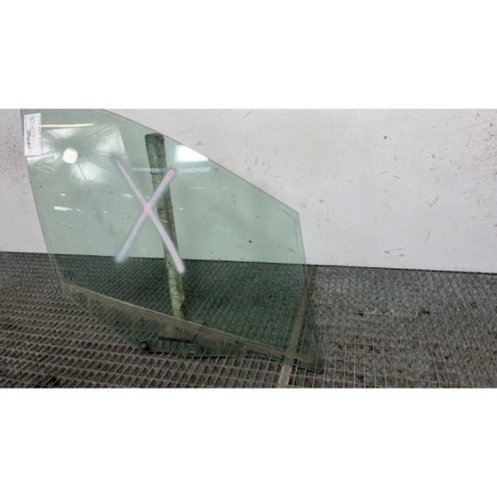 Vitre avant droit PEUGEOT 308 1