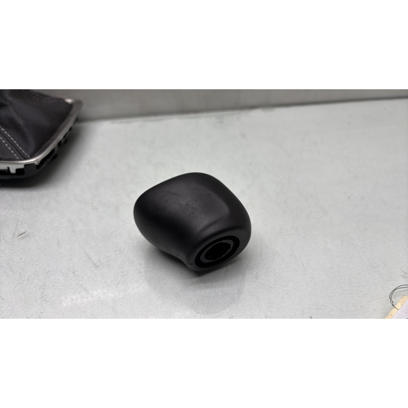 Pommeau de vitesses OPEL CORSA F Photo n°3