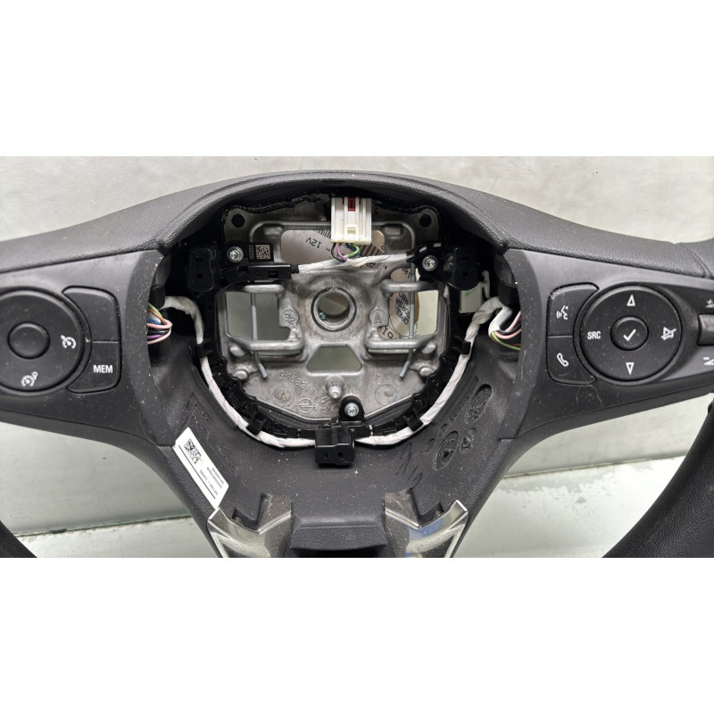 Volant OPEL CORSA F Photo n°3