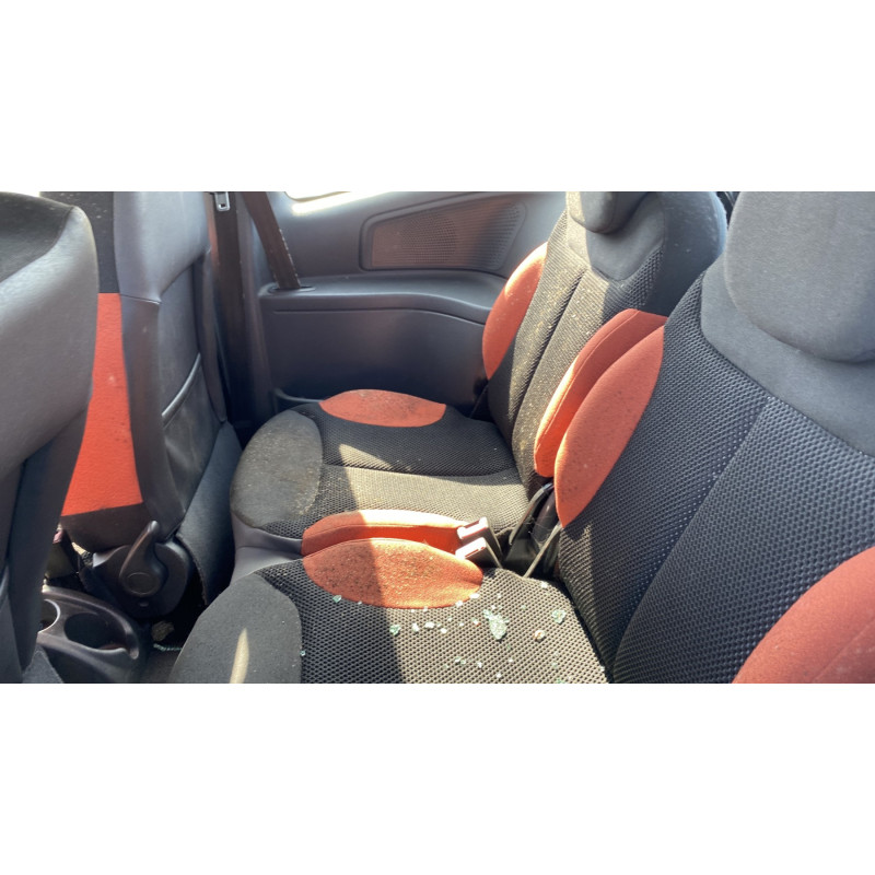 Feu arriere stop central CITROEN C2 Photo n°15