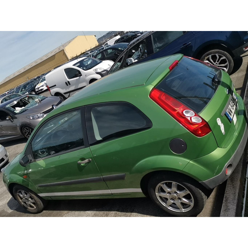 Aile avant gauche FORD FIESTA 5 Photo n°12