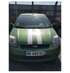 Vitre avant gauche FORD FIESTA 5