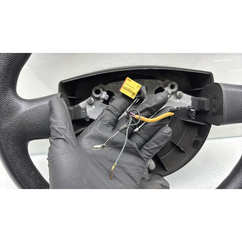 Volant FORD FIESTA 5 Photo n°3