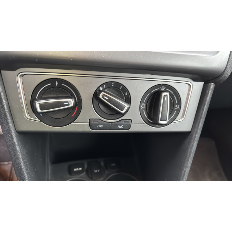 Boite a gants VOLKSWAGEN POLO 5 Photo n°20