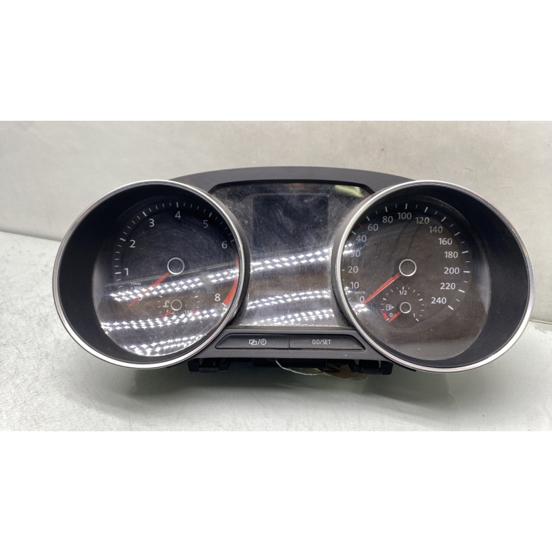 Compteur VOLKSWAGEN POLO 5 Photo n°1