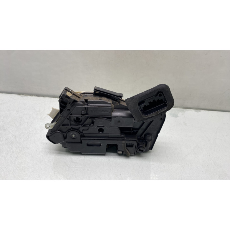 Serrure arriere droit VOLKSWAGEN POLO 5 Photo n°3