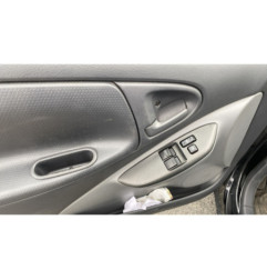 Capot TOYOTA YARIS 1