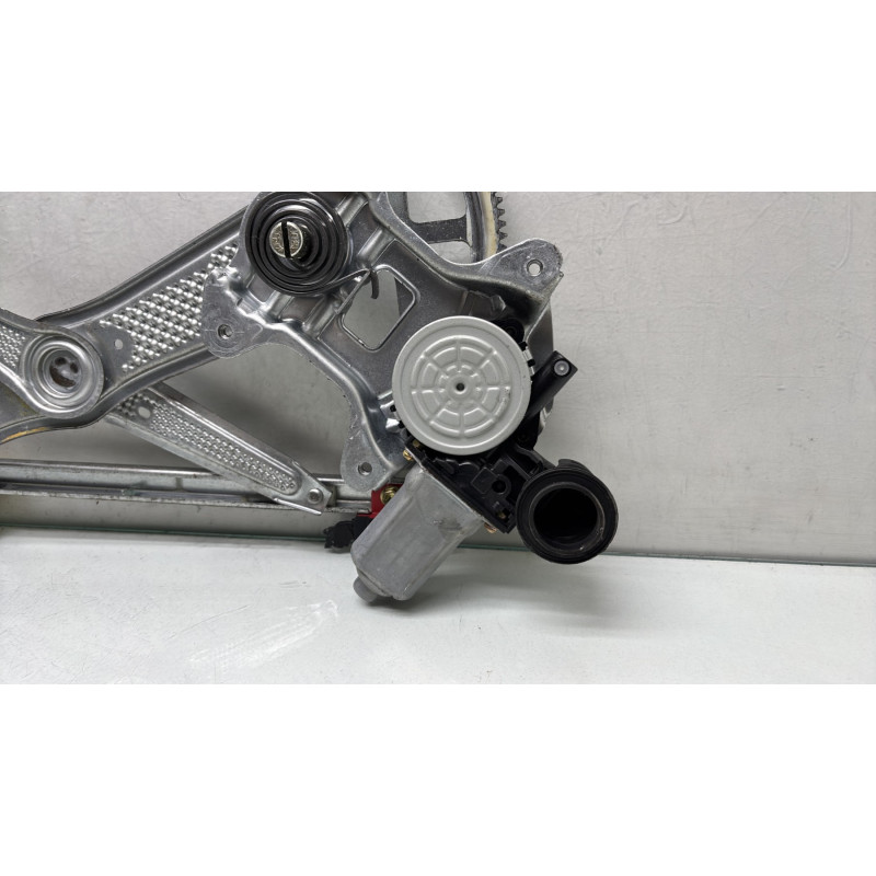 Leve vitre electrique avant droit TOYOTA YARIS 1 Photo n°2