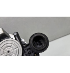 Leve vitre electrique avant droit TOYOTA YARIS 1