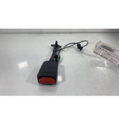 Attache ceinture avant gauche DACIA SANDERO 3