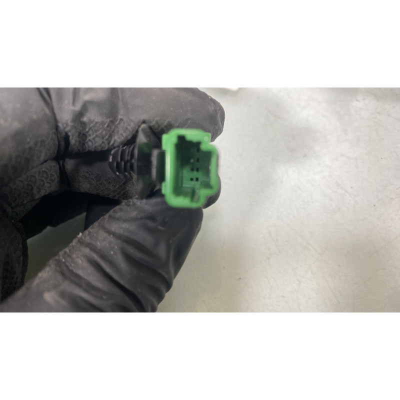 Attache ceinture avant gauche DACIA SANDERO 3 Photo n°4