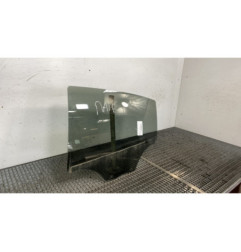 Vitre arriere gauche PEUGEOT 208 1