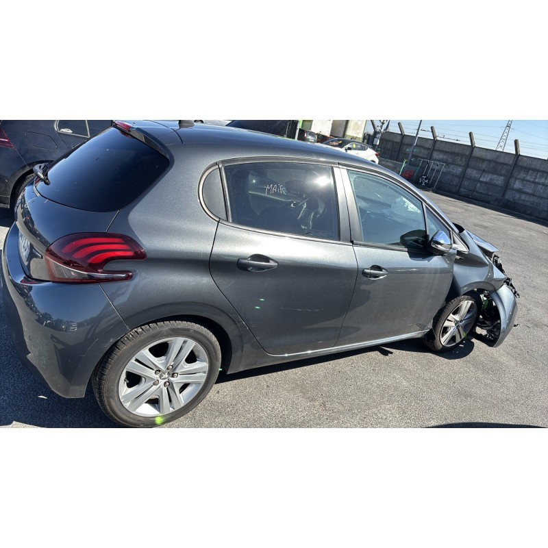 Vitre arriere gauche PEUGEOT 208 1 Photo n°10