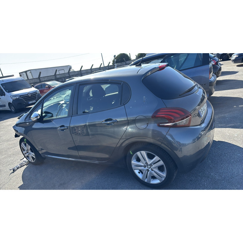 Vitre arriere gauche PEUGEOT 208 1 Photo n°11