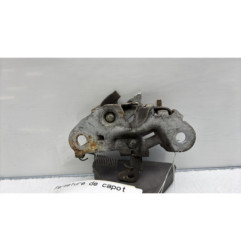 Fermeture de capot PEUGEOT 106