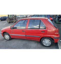 Fermeture de capot PEUGEOT 106