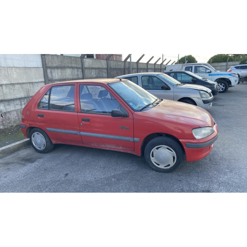 Fermeture de capot PEUGEOT 106 Photo n°15