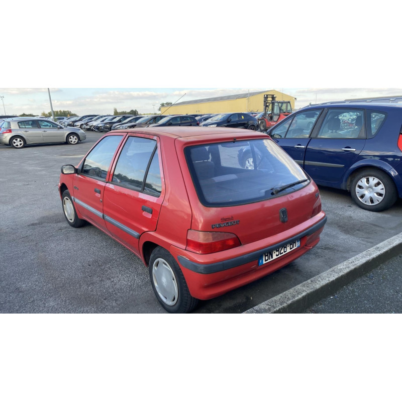 Fermeture de capot PEUGEOT 106 Photo n°18