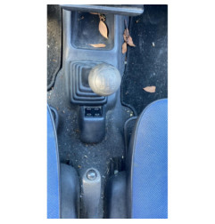 Fermeture de capot PEUGEOT 106