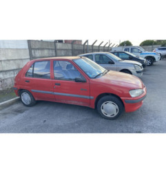 Porte avant gauche PEUGEOT 106