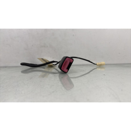 Attache ceinture avant gauche TOYOTA AVENSIS 3 Photo n°1