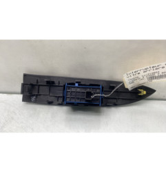 Interrupteur de leve vitre arriere droit TOYOTA AVENSIS 3