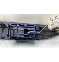 Interrupteur de leve vitre arriere droit TOYOTA AVENSIS 3