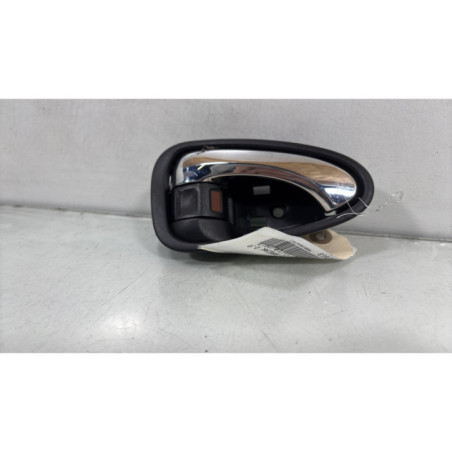 Poignee interieur arriere droit TOYOTA AVENSIS 3