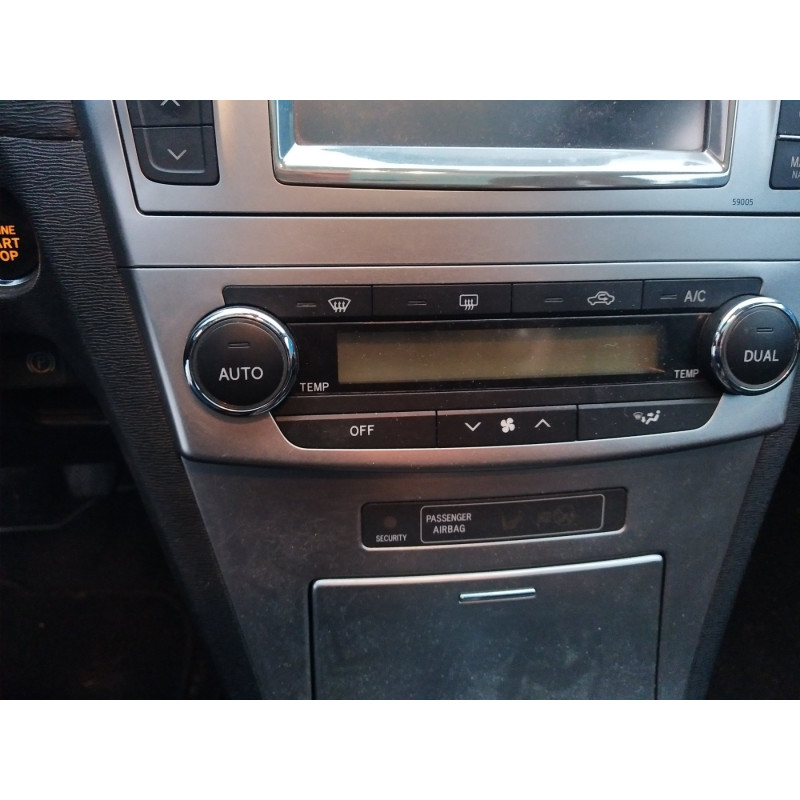 Verin de coffre TOYOTA AVENSIS 3 Photo n°6