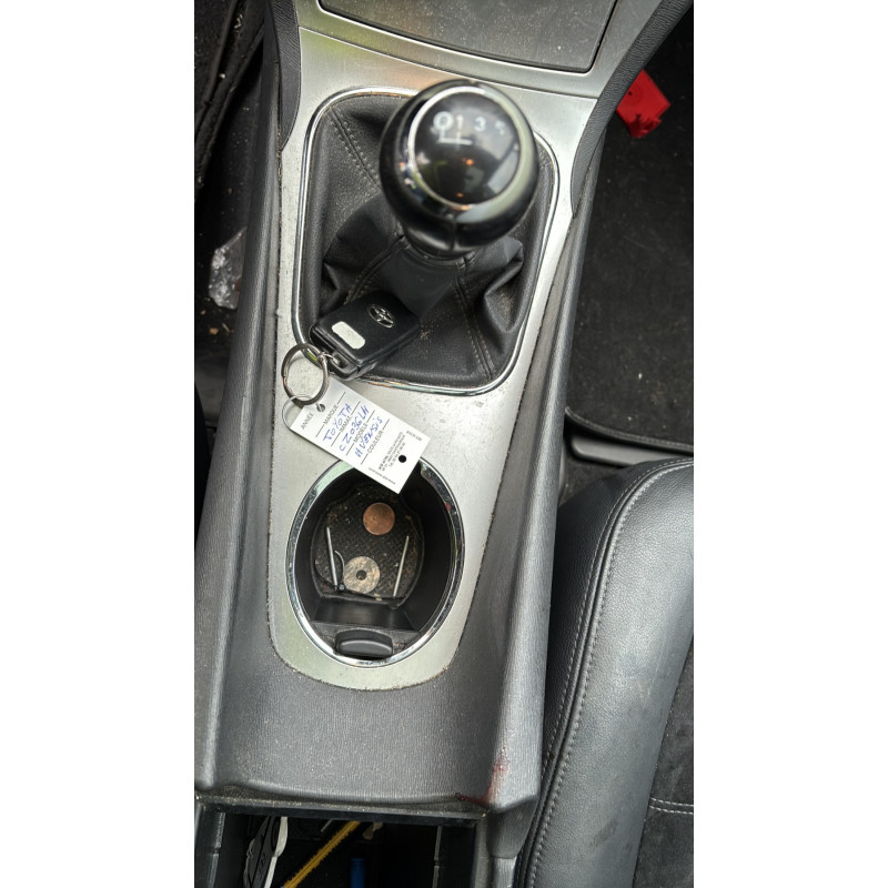 Verin de coffre TOYOTA AVENSIS 3 Photo n°20