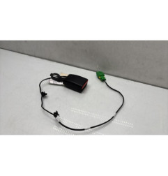 Attache ceinture avant droit DACIA SANDERO 2 Photo n°1