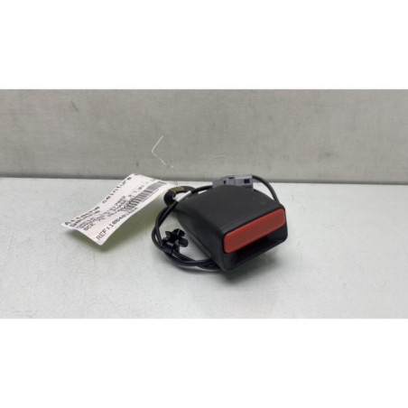 Attache ceinture avant gauche DACIA SANDERO 2 Photo n°1