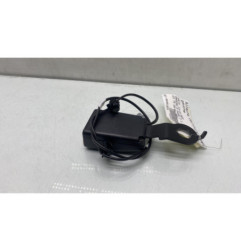 Attache ceinture avant gauche DACIA SANDERO 2