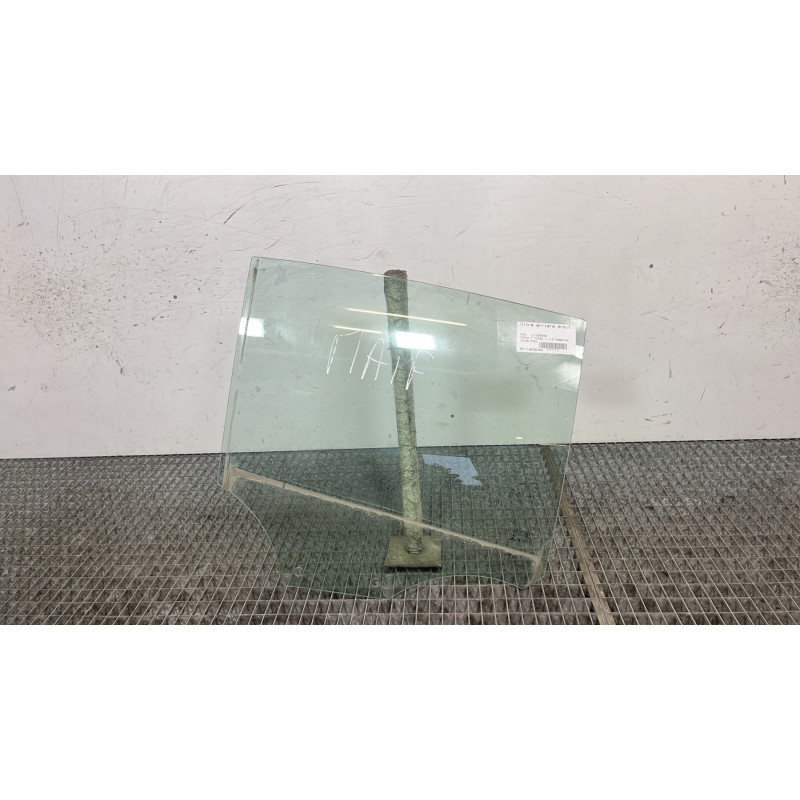 Vitre arriere droit OPEL CORSA F Photo n°1