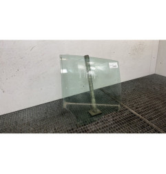 Vitre arriere droit OPEL CORSA F