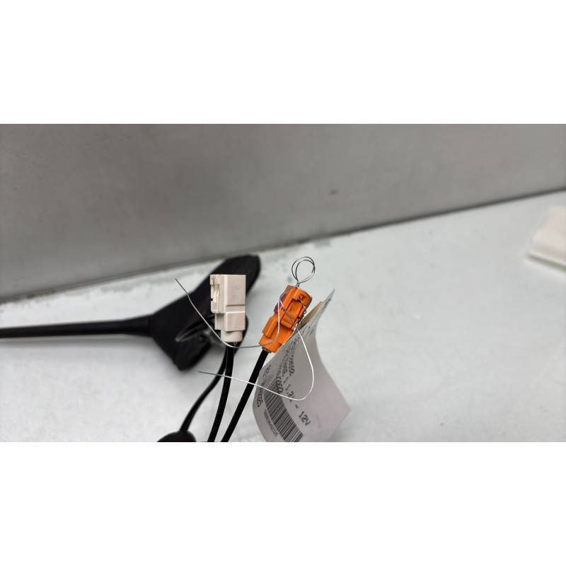 Antenne OPEL CORSA F Photo n°4