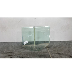 Vitre arriere gauche SKODA FABIA 2 Photo n°1