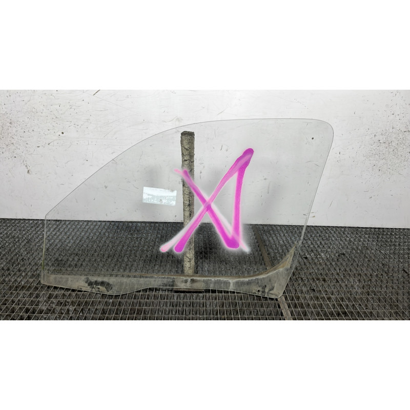 Vitre avant droit PEUGEOT PARTNER 1 Photo n°4
