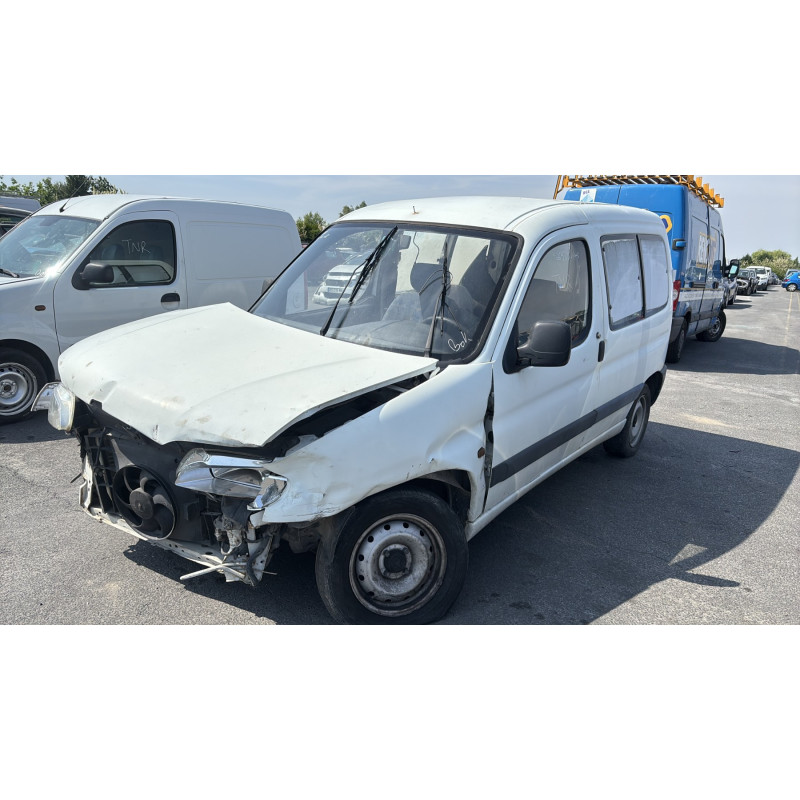 Vitre avant droit PEUGEOT PARTNER 1 Photo n°5