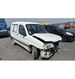 Vitre avant droit PEUGEOT PARTNER 1