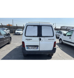 Vitre avant droit PEUGEOT PARTNER 1