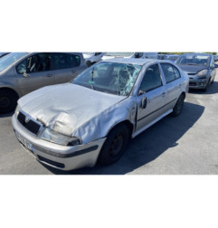 Serrure avant droit SKODA OCTAVIA 1