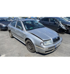 Serrure avant droit SKODA OCTAVIA 1