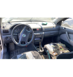 Serrure avant droit SKODA OCTAVIA 1