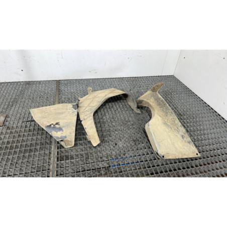 Pare boue arriere droit NISSAN QASHQAI 1